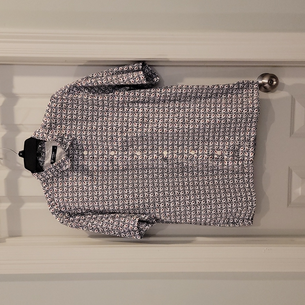 Daniel Cremieux mens button down. Size large. Excellent condition
